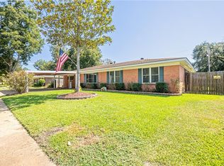 5627 W Circle Dr, Alexandria, LA 71301