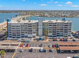 500 Treasure Island Cswy APT 205, Treasure Island, FL 33706