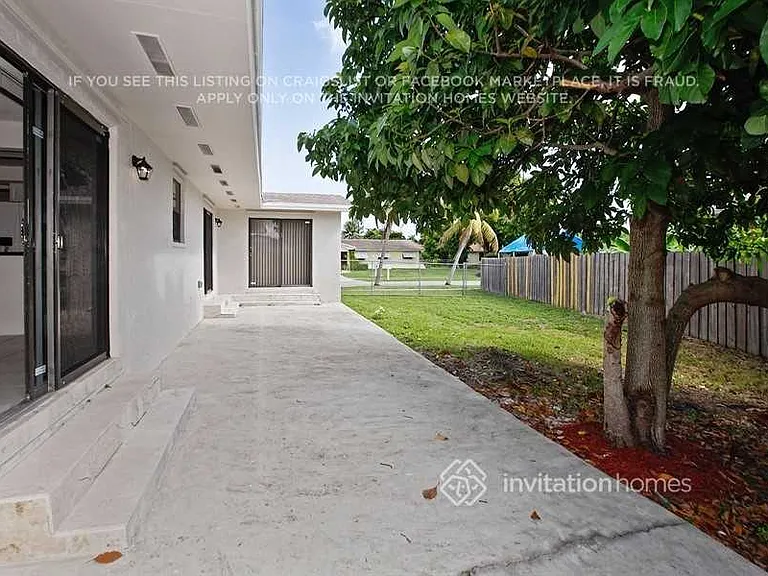 20101 SW 91st Ave — Photo 15