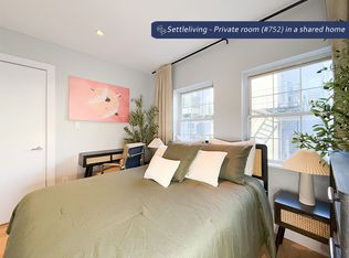 198 Scholes St #752, Brooklyn, NY 11206