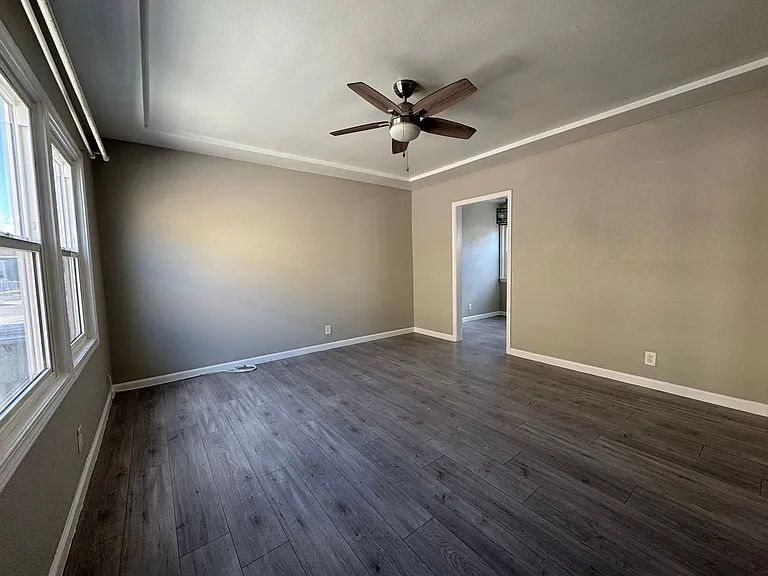 3569 Mulford Ave — Photo 3