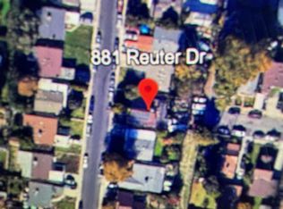 881 Reuter Dr, West Sacramento, CA