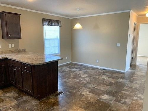3rd image of 25140 Carmel St
