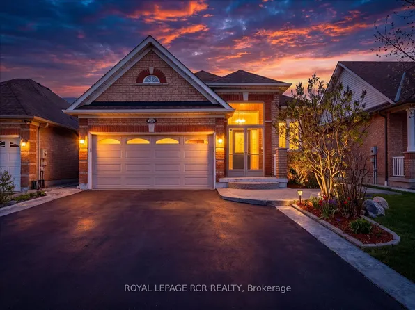 293 Van Kirk Dr, Brampton, ON L7A 1M3