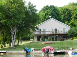 854 Breckenboro Rd, Davis, IL 61019