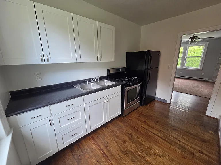 1676 S Sycamore St #2-1-2 — Photo 7