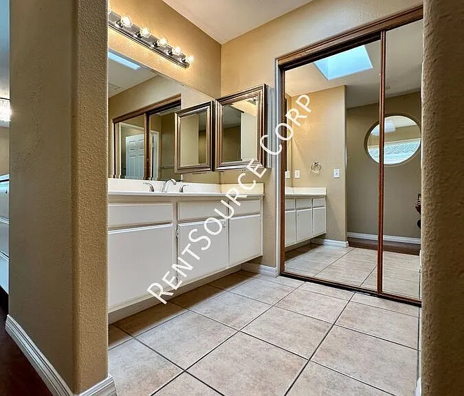 25823 Dickens Ct — Photo 16
