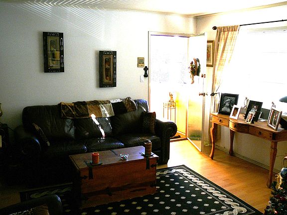 3rd image of 2140 20th St #1