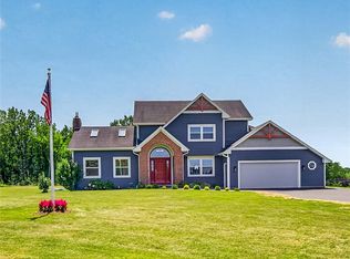 2467 Whitney Rd E, Fairport, NY 14450