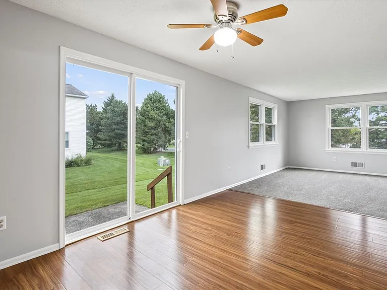 601 Zachary Way — Photo 10