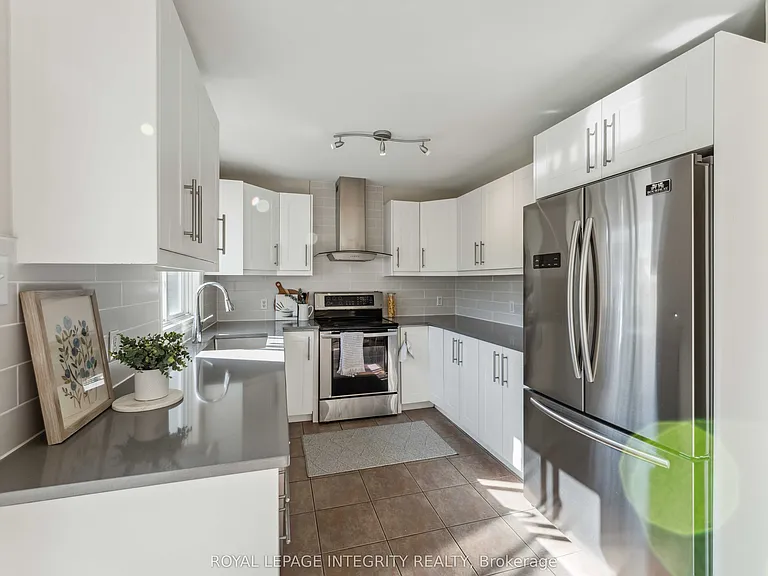 7 Windhurst Dr — Photo 8