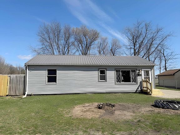 2nd image of 309 Elaine Dr