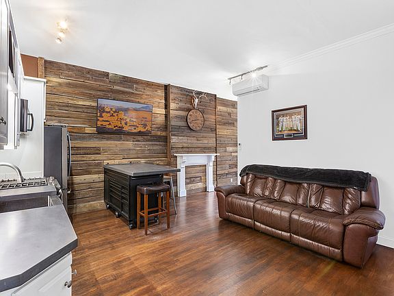 3rd image of 417 W 50th St APT 1B