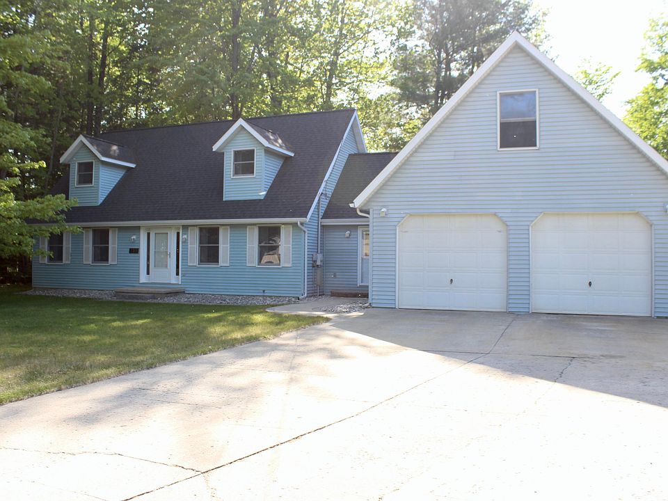 715 Dogwood Dr, Prudenville, MI 48651 Zillow