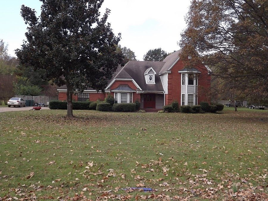 1st image of 5685 Plum Tree Dr