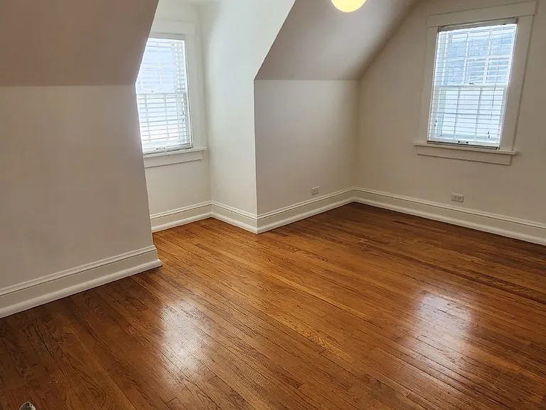 212 Roosevelt Ave — Photo 36