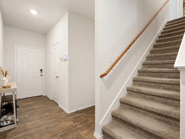 20523 Lorena Xing — Photo 14
