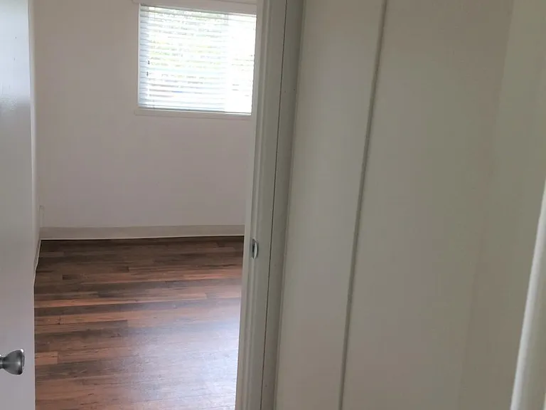 1465 Grand Ave — Photo 58