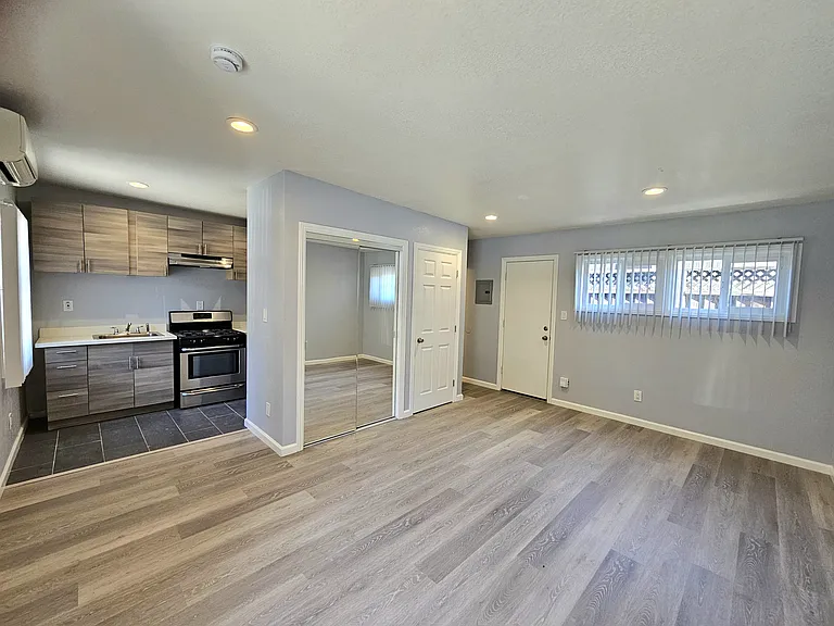 31 Topeka Ave #1 — Photo 4