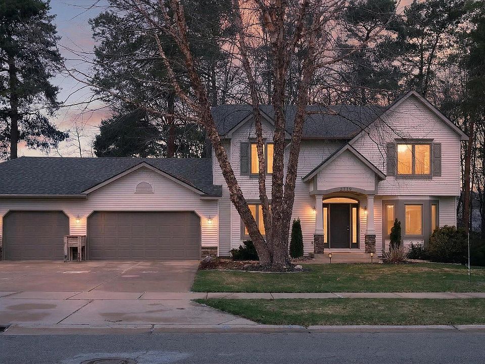 1st image of 2719 Pine Dunes Dr SW