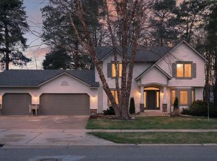 2719 Pine Dunes Dr SW, Wyoming, MI 49418