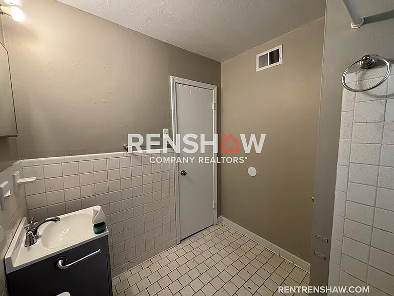 2311 Hubbard Ave — Photo 10