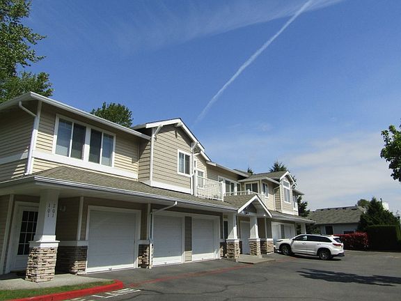 3rd image of 21907 42nd Ave S Unit 104