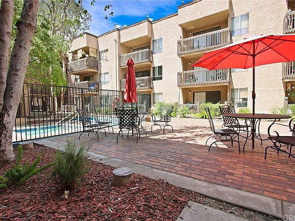 5th image of 22100 Burbank Blvd Unit 343