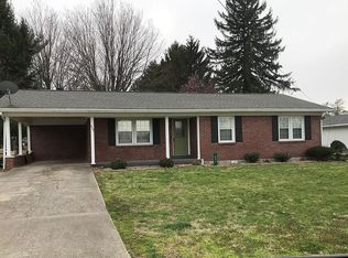 637 Golfview Ter, Lebanon, KY 40033