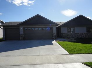 3738 Wildwood Ln SE, Rochester, MN 55904