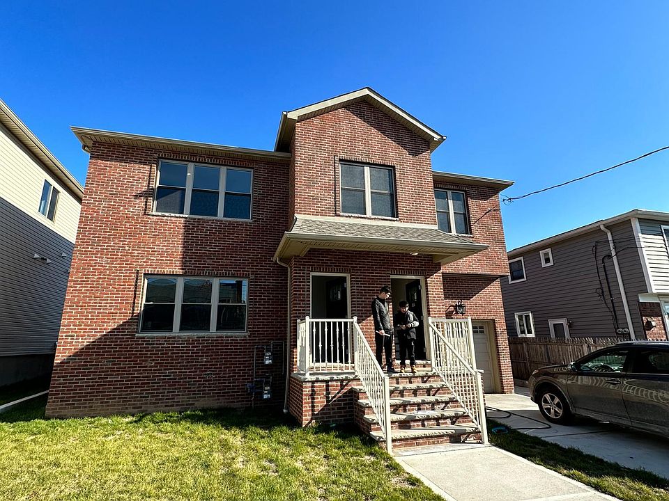 1st image of 157 Kensington Ave #1
