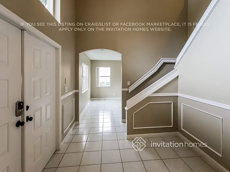 9130 NW 44th Ct — Photo 4