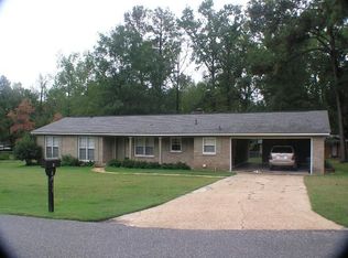 6911 43rd St, Northport, AL 35473