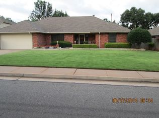 2400 Jeannes Trl, Edmond, OK 73012