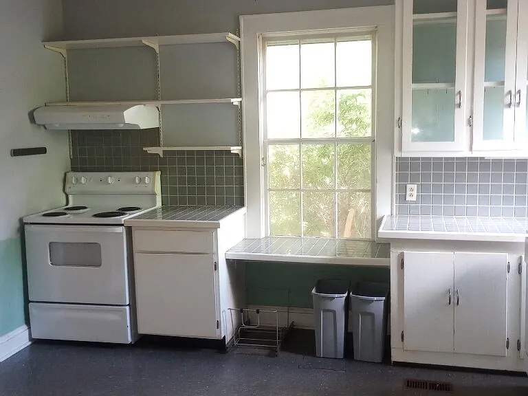 422 N Garrett St — Photo 9
