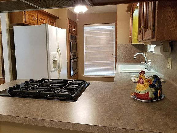 5th image of 5019 Colombia Dr