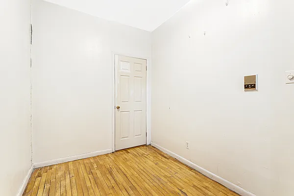 Rented by Compass | media 10