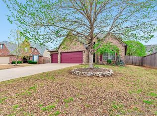 4005 W Vicksburg St NW, Broken Arrow, OK 74011