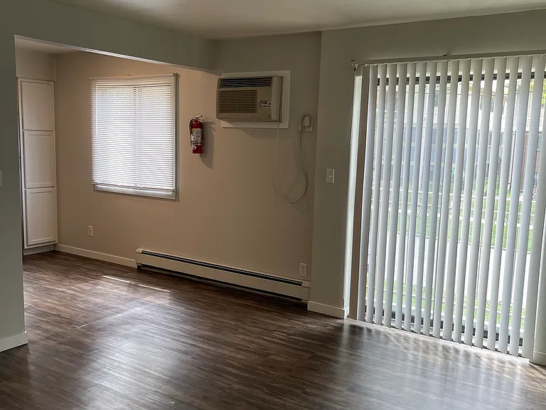 440 S Johnson St #8 — Photo 5