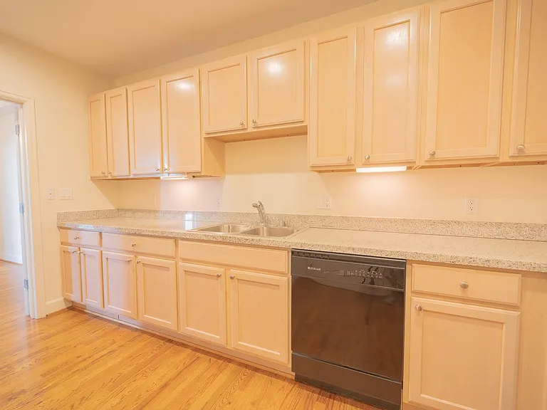 2520 Robinhood St #505 — Photo 22