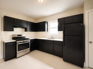 86 Willoughby St #1B, Newark, NJ 07112