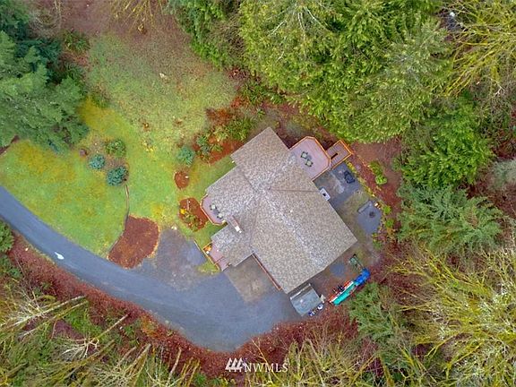 2nd image of 19513 200th Ave NE