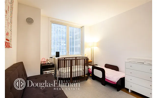 Rented by Douglas Elliman | media 20