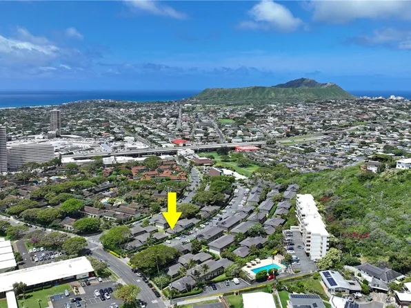 1450-1 Hunakai St, Honolulu, HI 96816