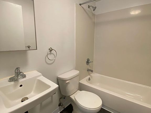 4th image of 1731 15th St #218