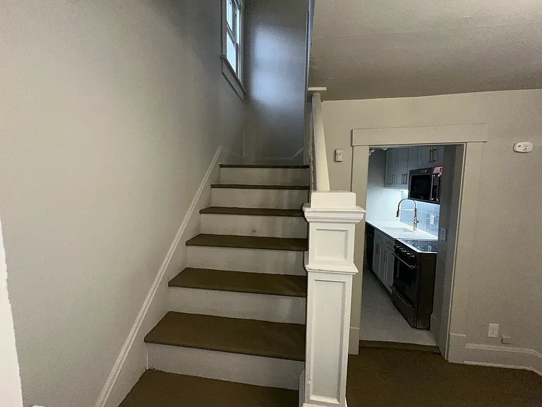 1153 Say Ave — Photo 10