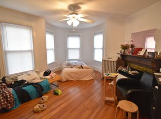 24 Walnut St APT 3, Somerville, MA 02143
