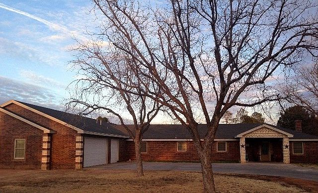 1st image of 2732 Bainbridge Dr