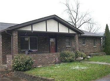 1st image of 42 E 3rd Ave
