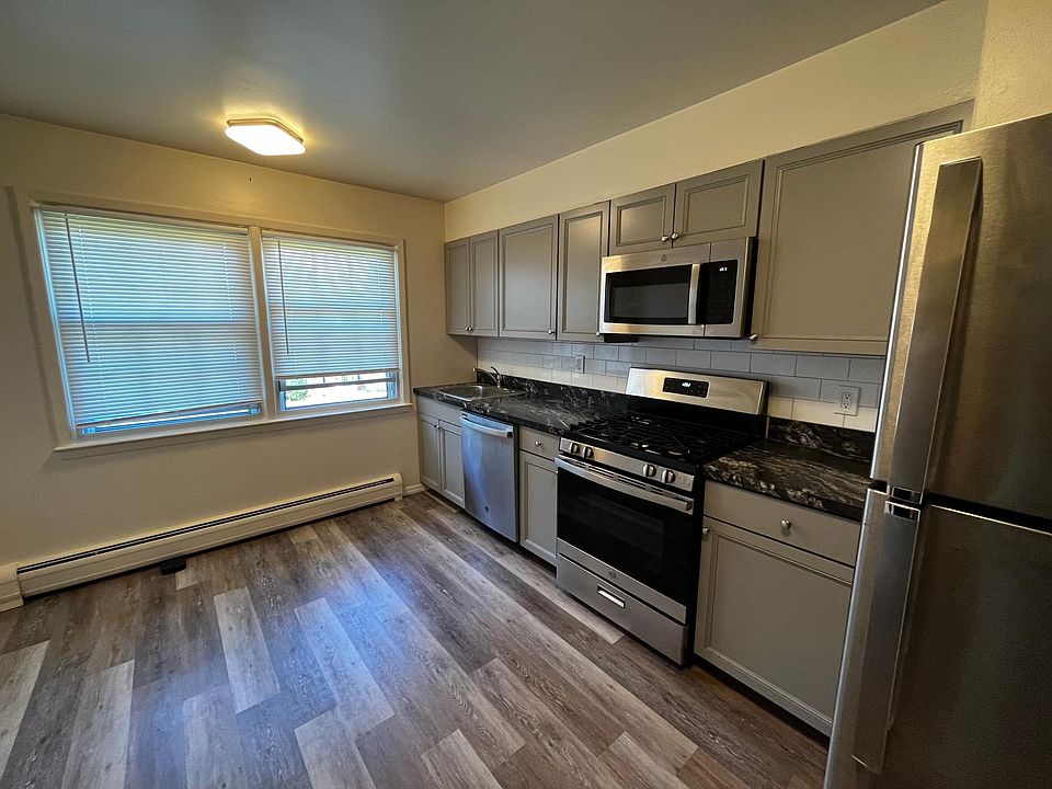 2nd image of 249 N Middletown Rd APT 5B